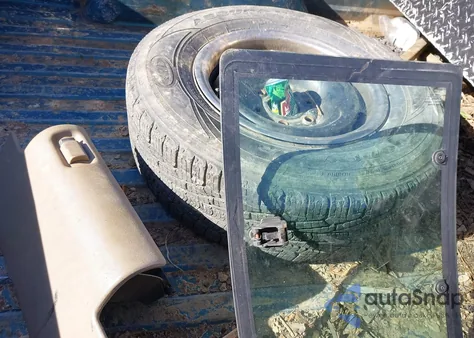 1997 Chevrolet C2500 Fleetside z USA, uszkodzony, nr VIN 1GCFC29R9VE118833